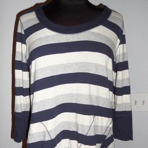 🌻 Calvin Klein Grey Blue White T-Shirt Sz.M 🌷